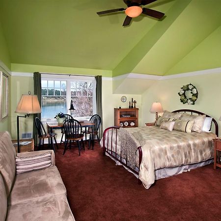 Grandview Gardens Bed And Breakfast Keyport Exterior photo